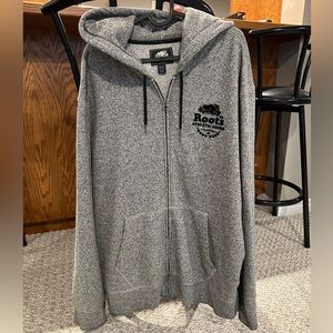 Men’s Roots Athletic Goods zip up sweater size XL salt and pepper